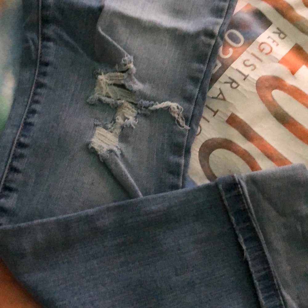Universal Thread Jeans, Size 4 - Picture 3 of 4